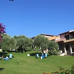 Approdo Verde Aparthotel 3*