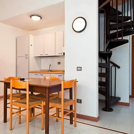 Approdo 公寓式酒店 3*