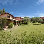 Approdo 3* سان تيودورو