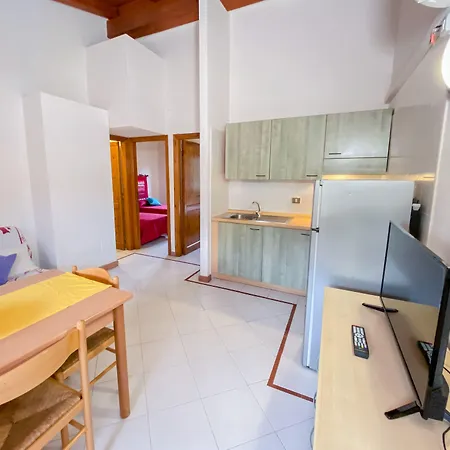 Approdo Aparthotel 3*